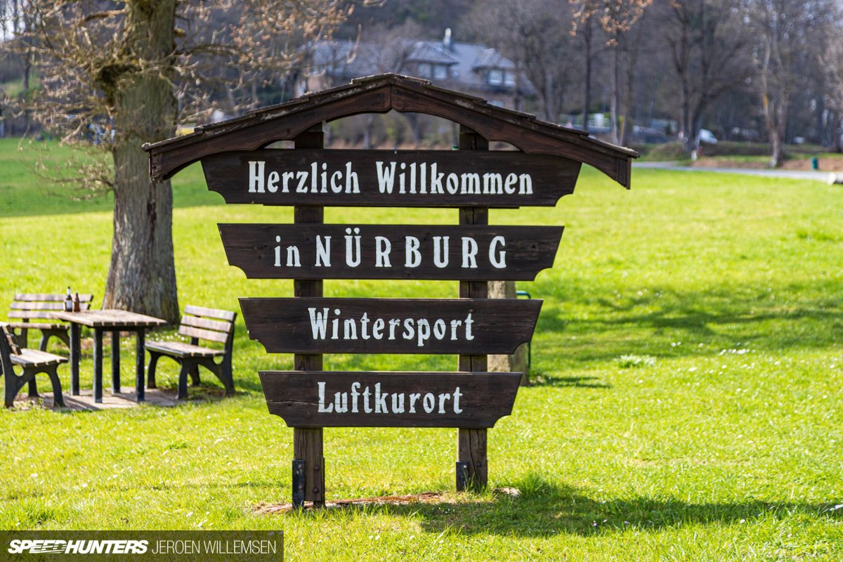 1-SH-car-freitag-nurburgring-welcome-4983
