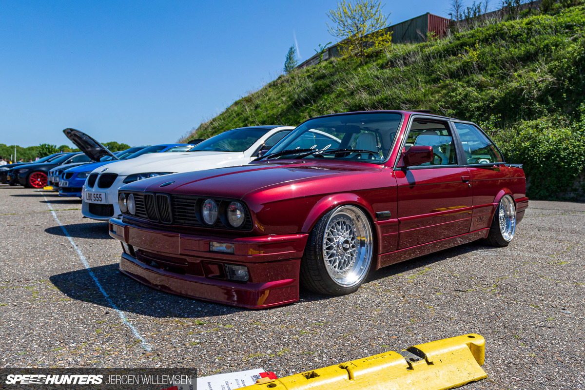 Speedhunters-bmw-e30-candy-red-bimmerfest-2022-5317