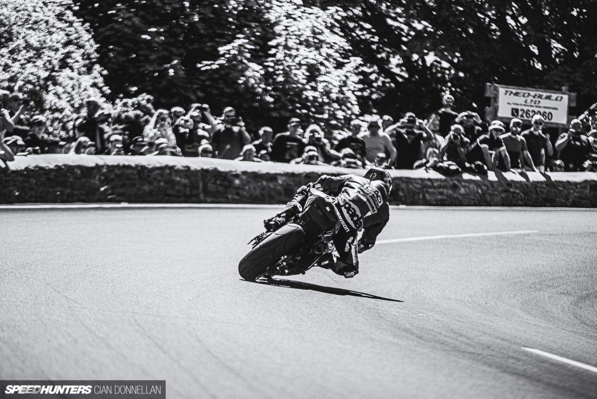Isle_of_Man_TT_on_Speedhunters_Pic_By_Cian_Don (10)