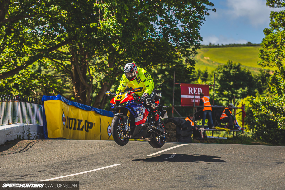 Isle_of_Man_TT_on_Speedhunters_Pic_By_Cian_Don (106)