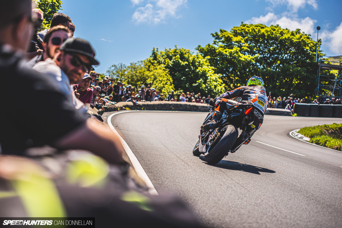 Isle_of_Man_TT_on_Speedhunters_Pic_By_Cian_Don (12)