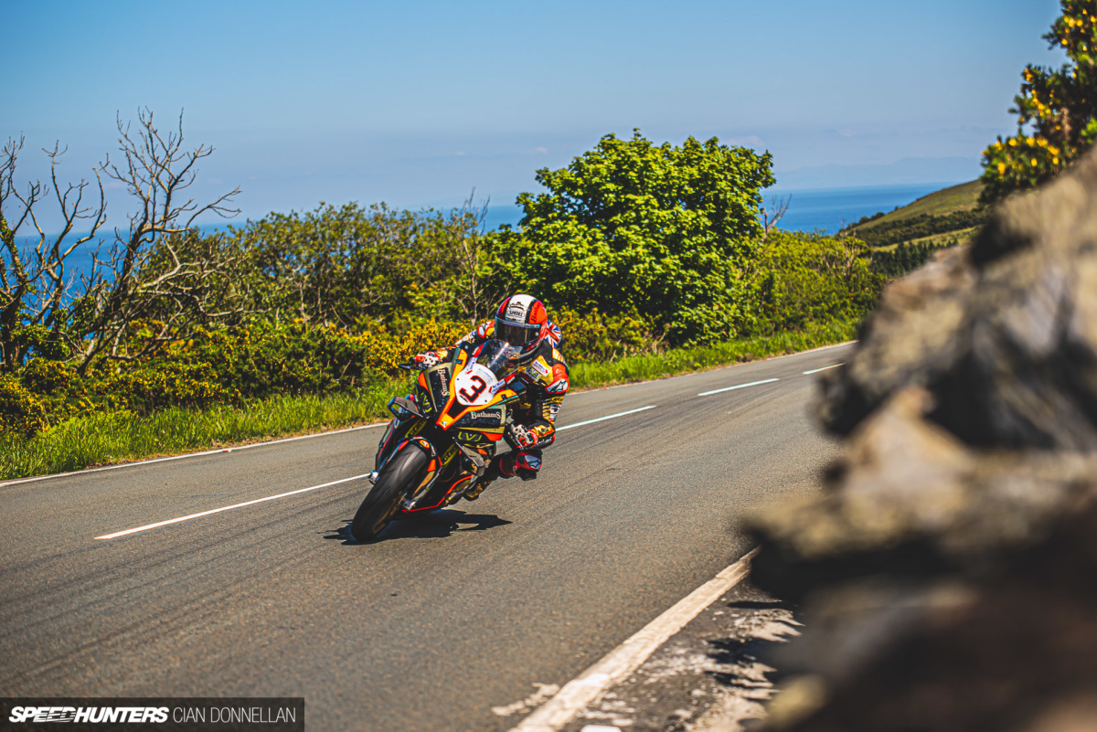Isle_of_Man_TT_on_Speedhunters_Pic_By_Cian_Don (19)