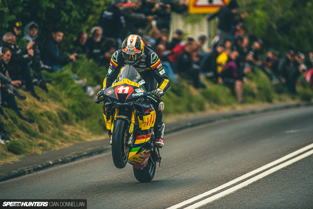 Isle_of_Man_TT_on_Speedhunters_Pic_By_Cian_Don (73)