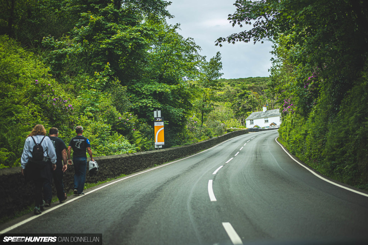 Lapping_The_TT_Course_Pic_By_CianDon (110)