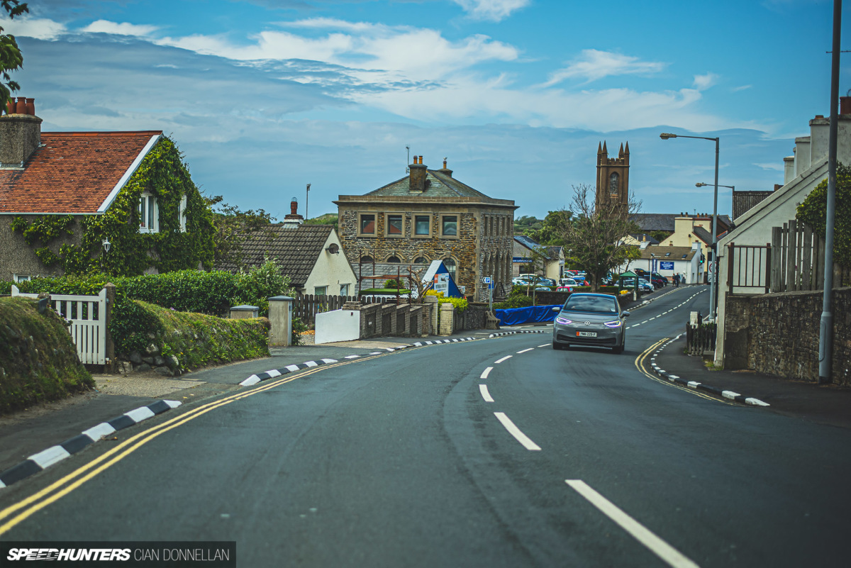 Lapping_The_TT_Course_Pic_By_CianDon (125)