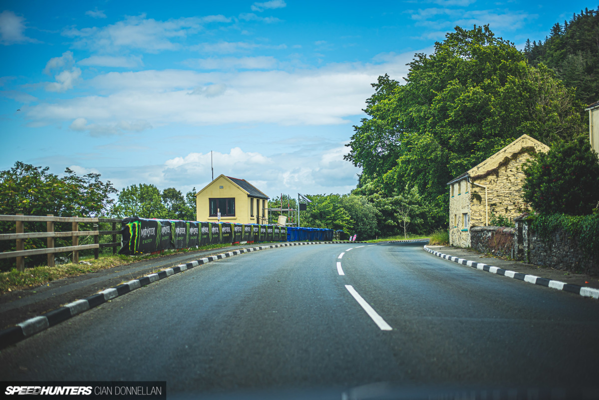 Lapping_The_TT_Course_Pic_By_CianDon (147)
