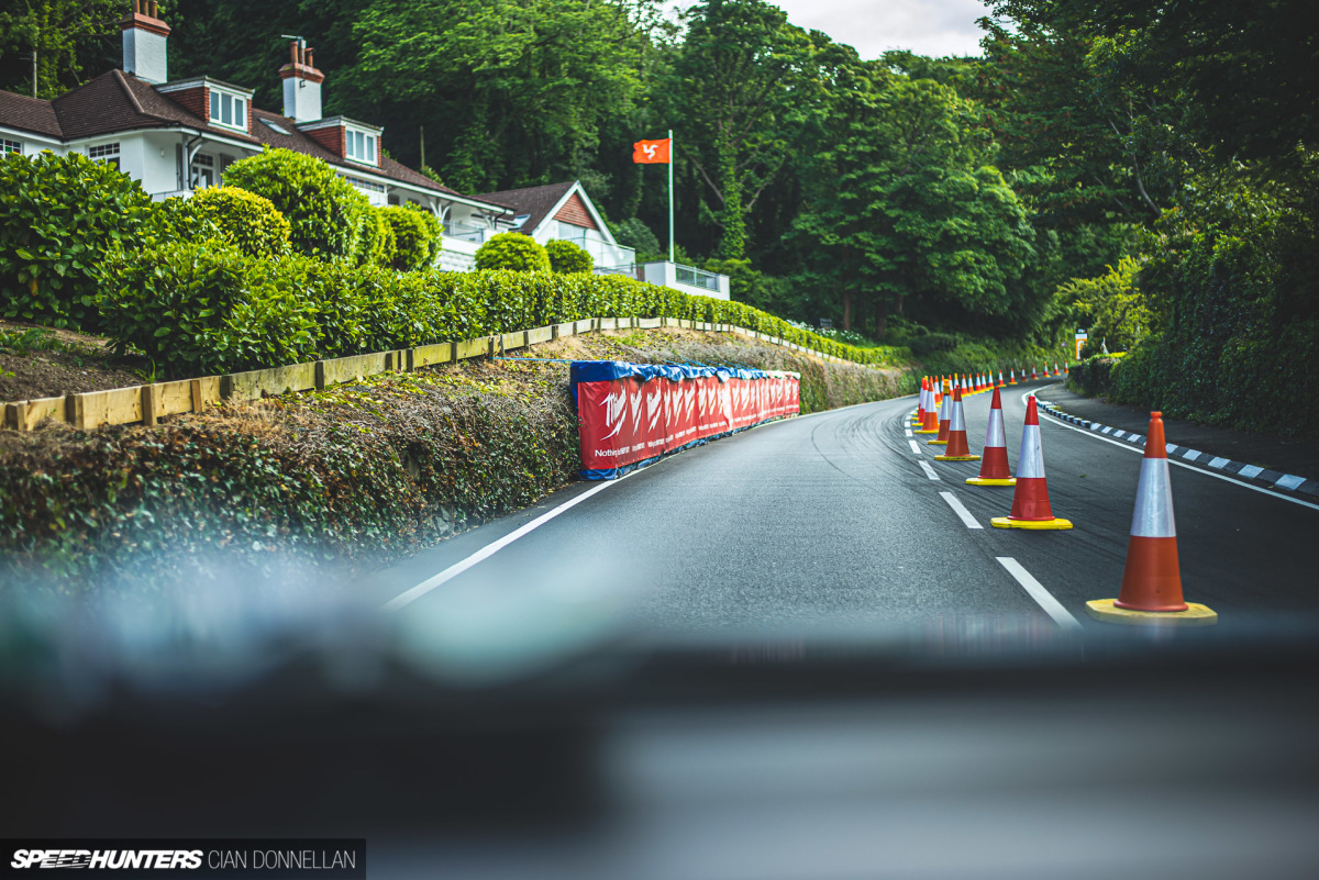 Lapping_The_TT_Course_Pic_By_CianDon (173)