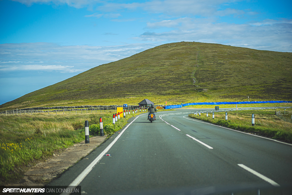 Lapping_The_TT_Course_Pic_By_CianDon (9)
