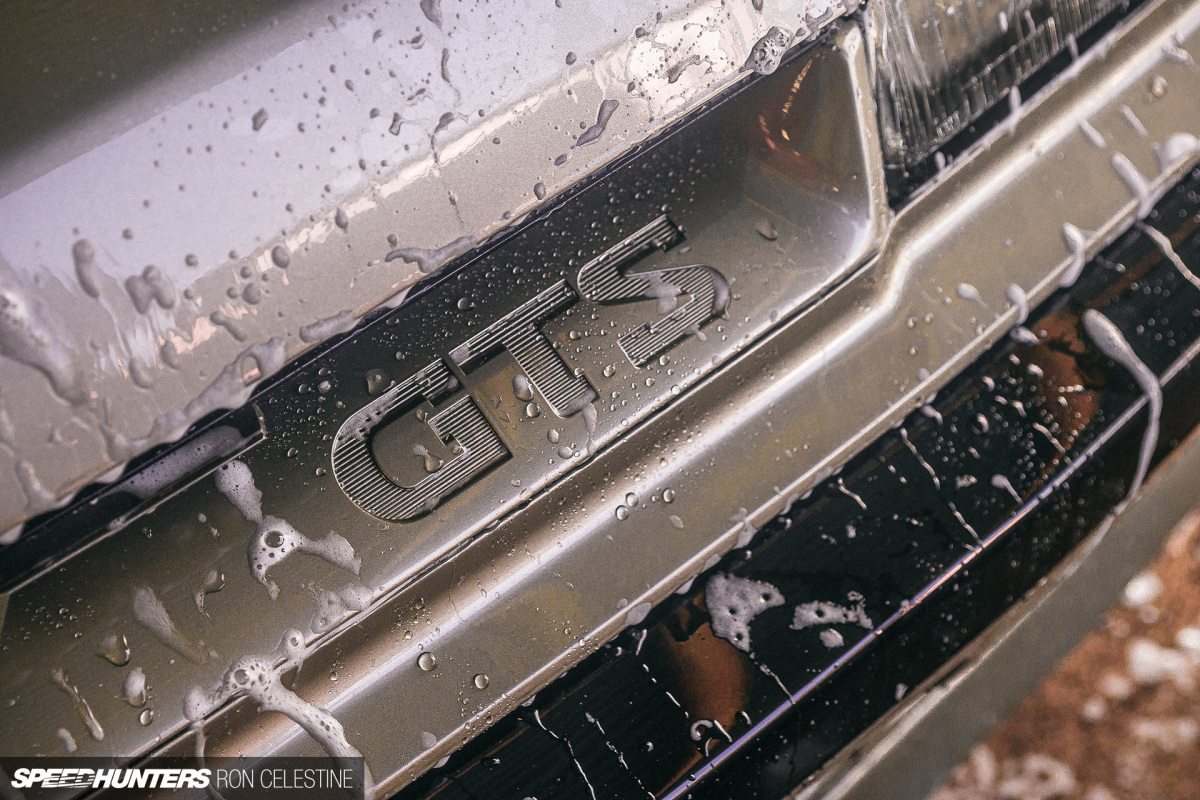 Speedhunters_Ron_Celestine_R31House_GarageTour_R31_Autech_5
