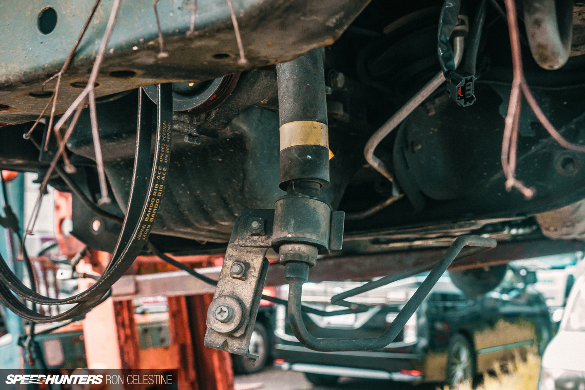 Speedhunters_Ron_Celestine_R31House_Parts_Yard_R34_Skylines_Project_Rough_1