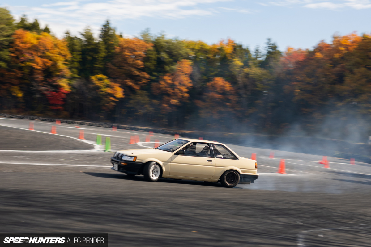 AE86_TPC1822