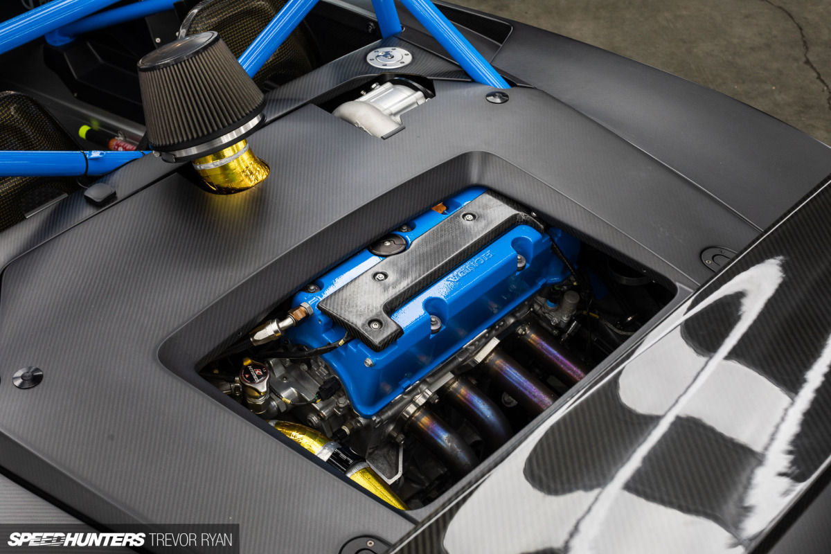 2023-Carbon-Fiber-Lotus-Roadster_Trevor-Ryan-Speedhunters_044