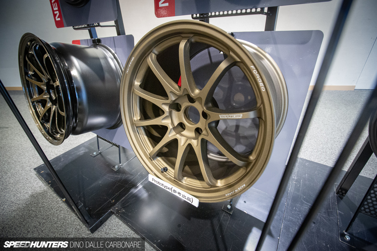 volkracing_ce28nplus_dino_dalle_carbonare_03