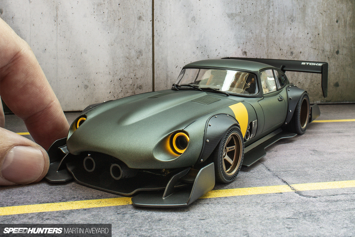 Speedhunters_Martin_Aveyard_Stoke_Models_E-Type_Coupe_Hand