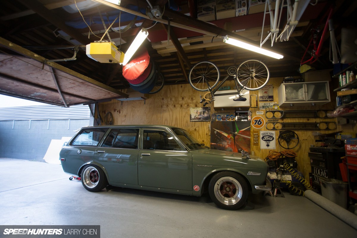 Larry_Chen_Speedhunters_260z_blue-11