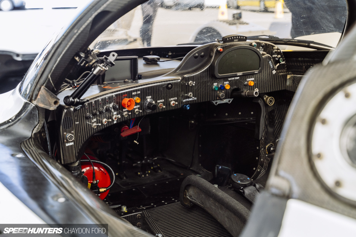 Lola T9210 SH 008