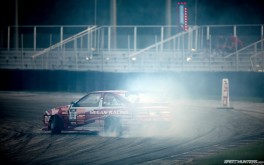 1920 x 1200 Photo by Larry Chen