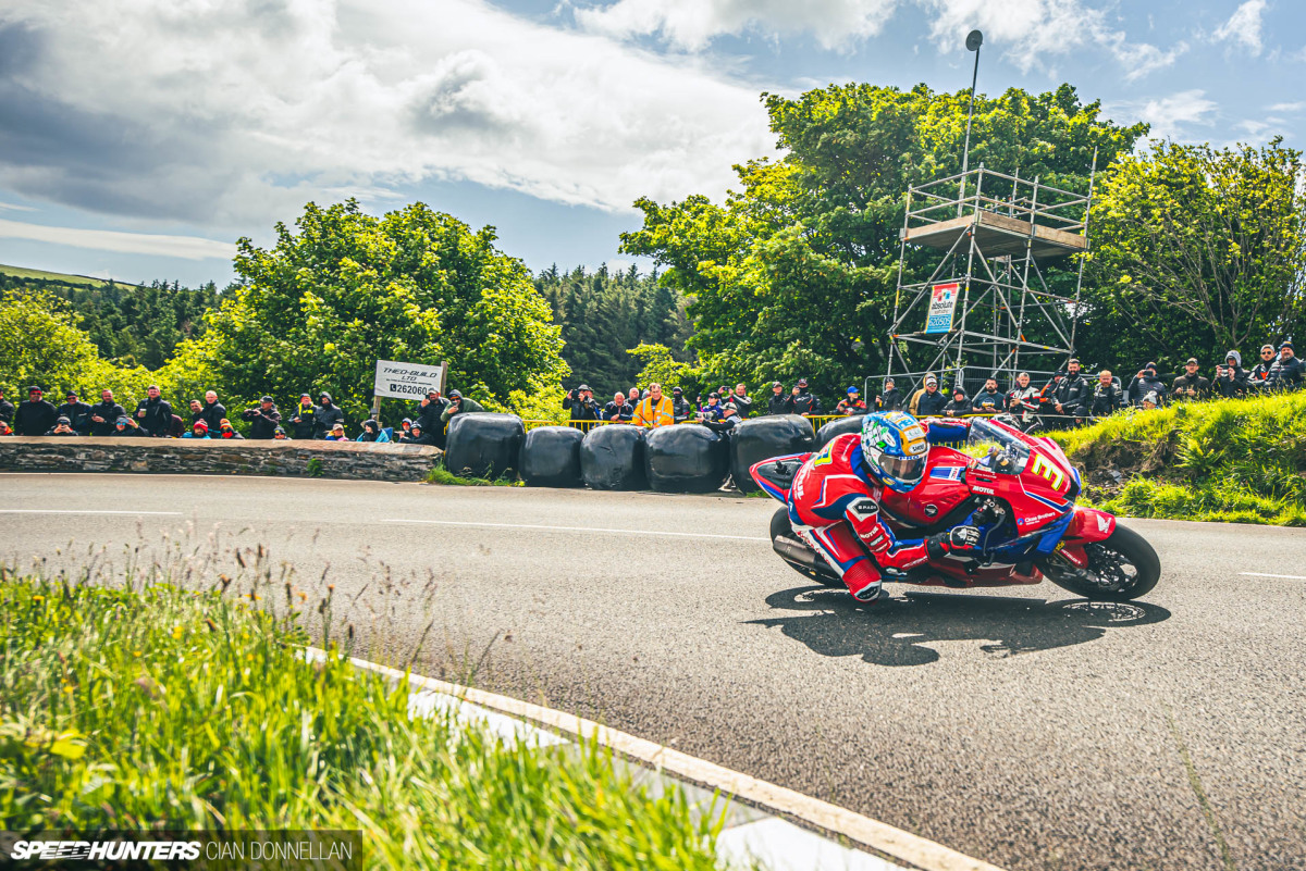 Isle_of_Man_TT_2024_on_SpeedHunters_Pic by CianDon (265)
