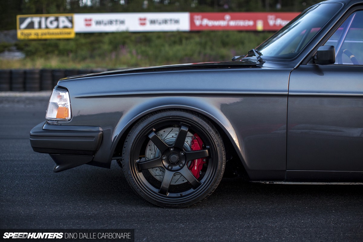 V10-Volvo-12