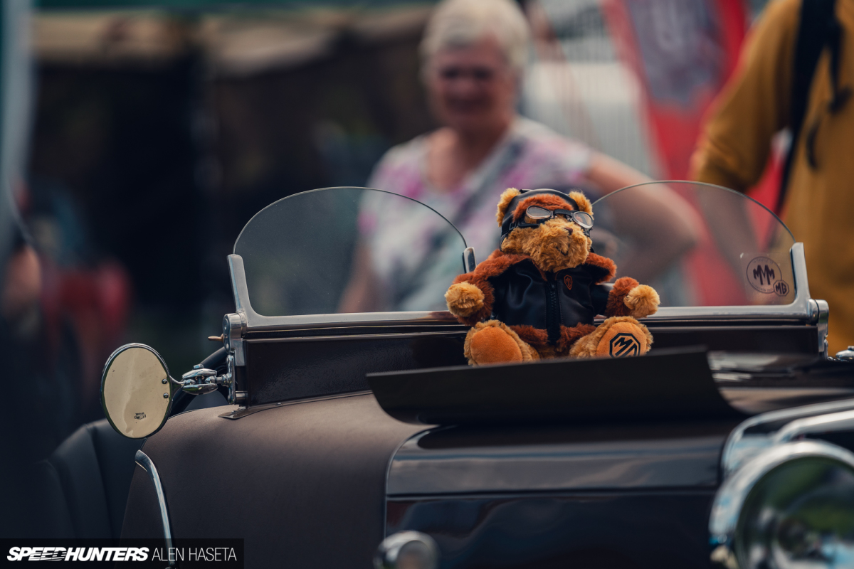 A7300083-Edit
