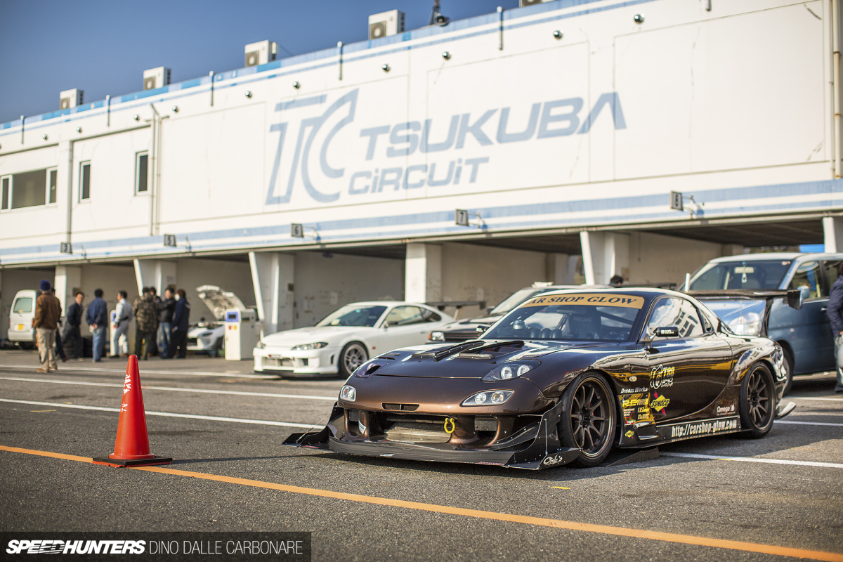 1-Car-Shop-Glow-RX7-06