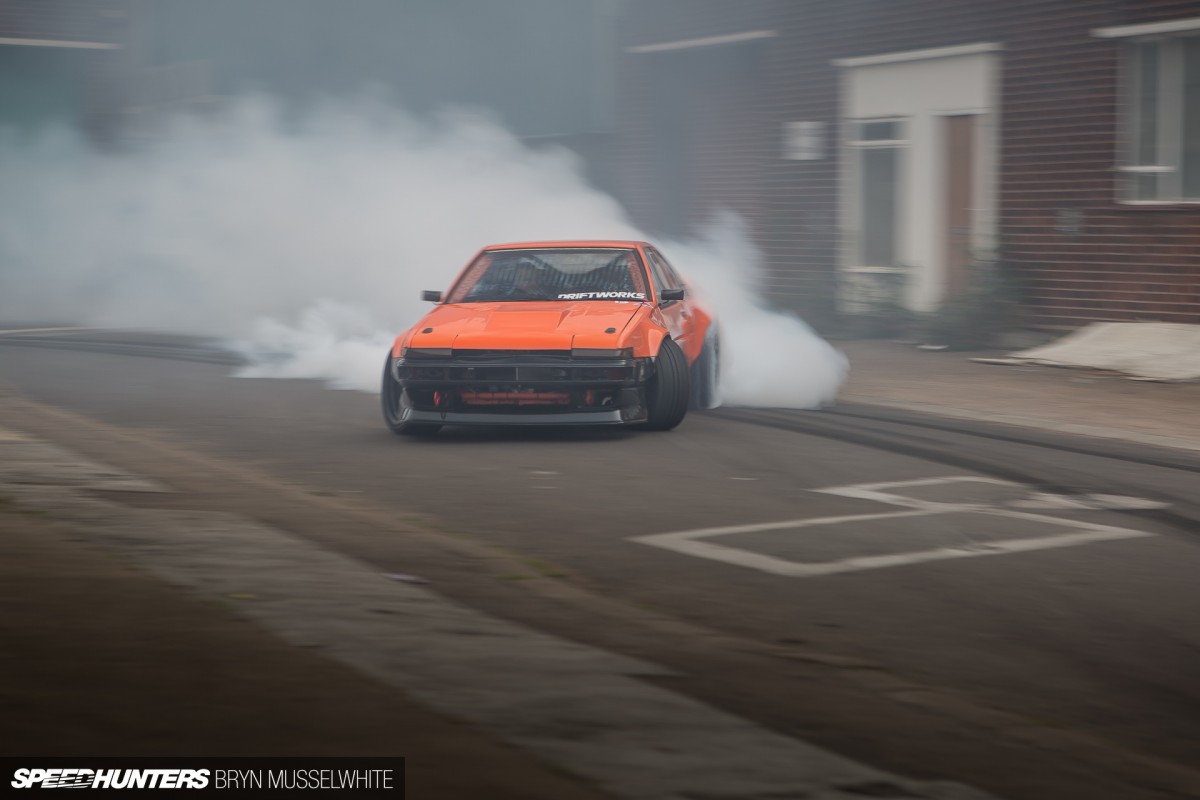 b Driftworks AE86 V8 -3