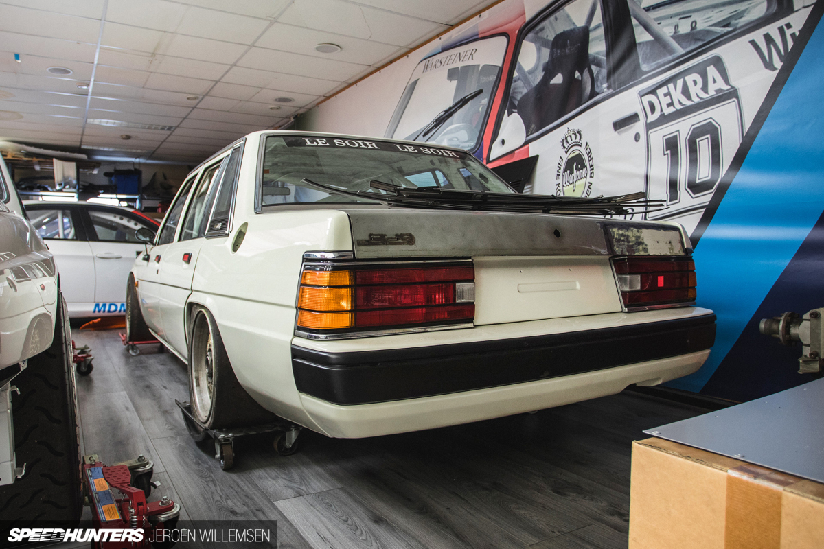 Speedhunters-Vink-Motorsport-Mazda-929-Luce-13b-Classic-48