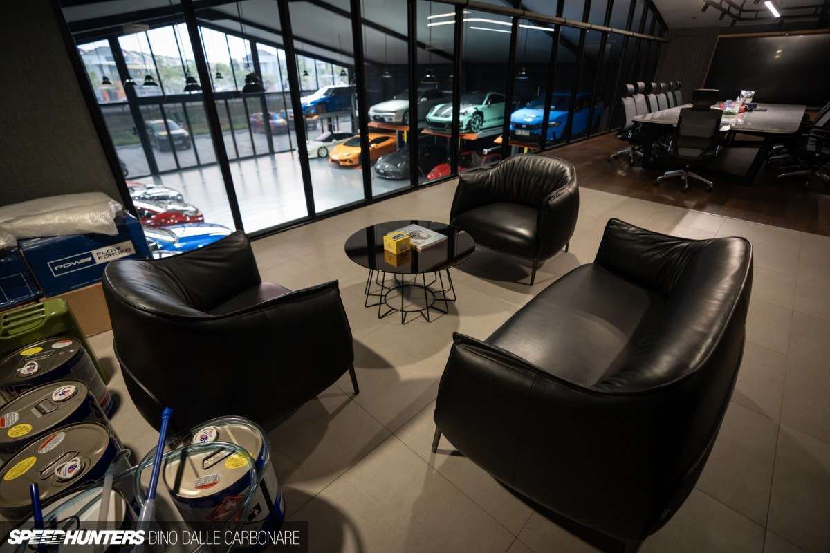 jedm_garage_dino_dalle_carbonare_80
