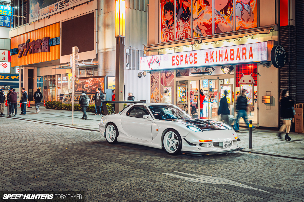 Peak Japan: An RE Amemiya 97GT-Kitted RX-7 Type RZ