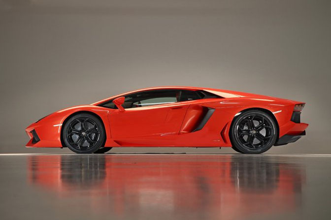 Random Snap>>the Lamborghini Aventador Lp700-4