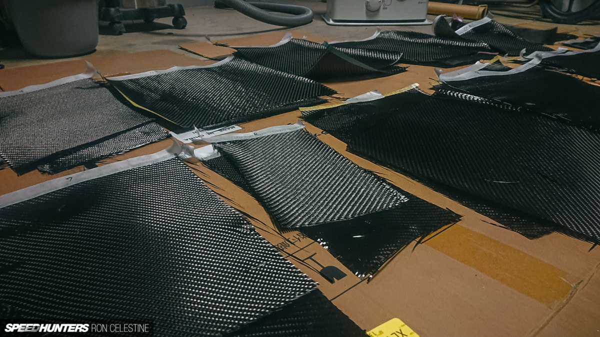 Speedhunters_Ron_Celestine_ProjectRough_R34Skyline_GTT_CarbonFiberLip_NandemoDesign-43