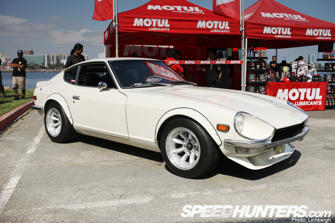 Random Snap>> A Beefed Up 240z