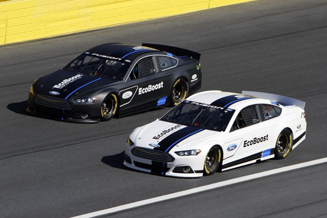 Random Snap>>2013 Nascar Ford�Fusion